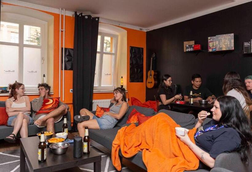 Eastseven Berlin Hostel