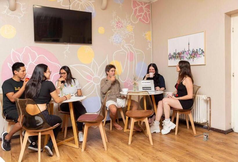 Eastseven Berlin Hostel