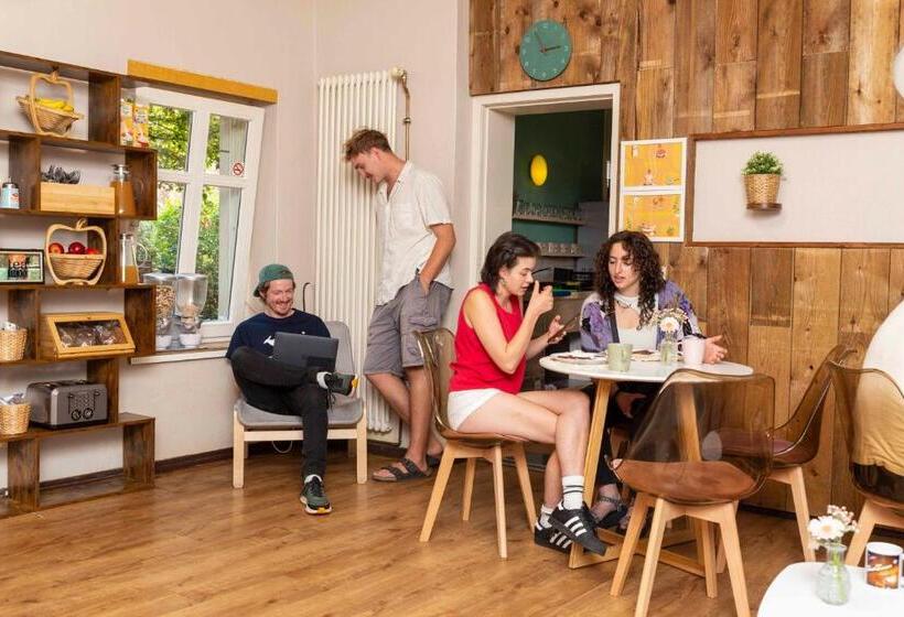 Eastseven Berlin Hostel