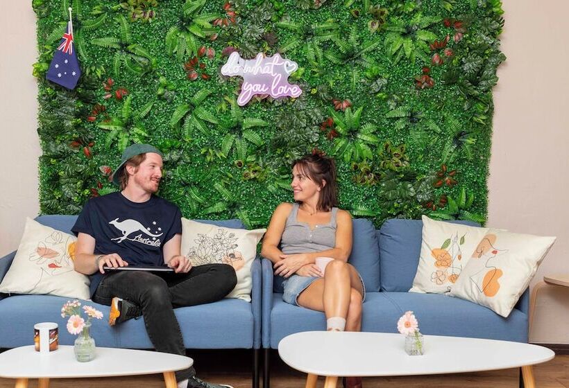 Eastseven Berlin Hostel