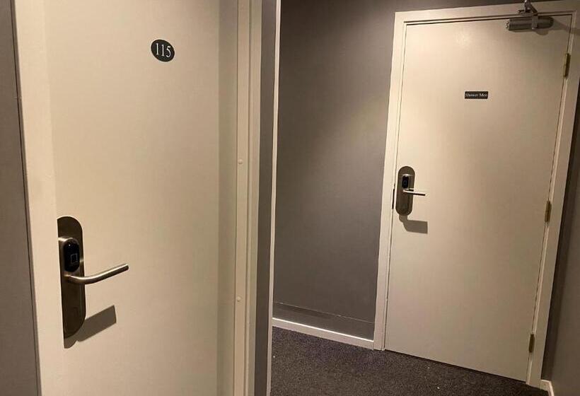 Grad Hotel And Hostel