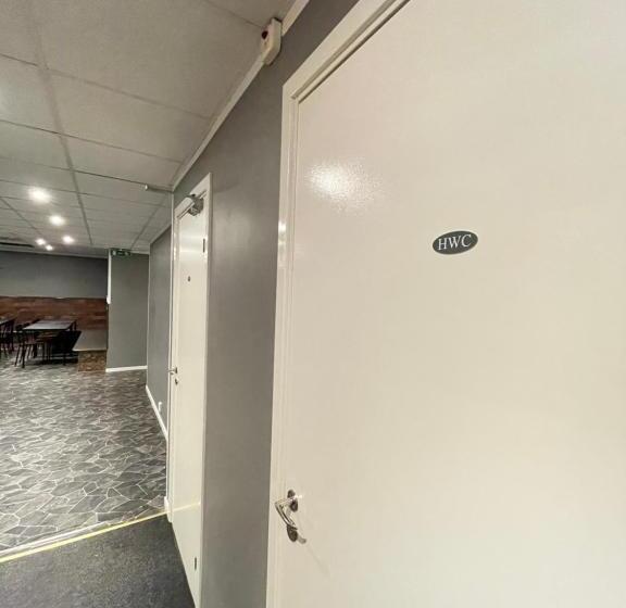 Grad Hotel And Hostel