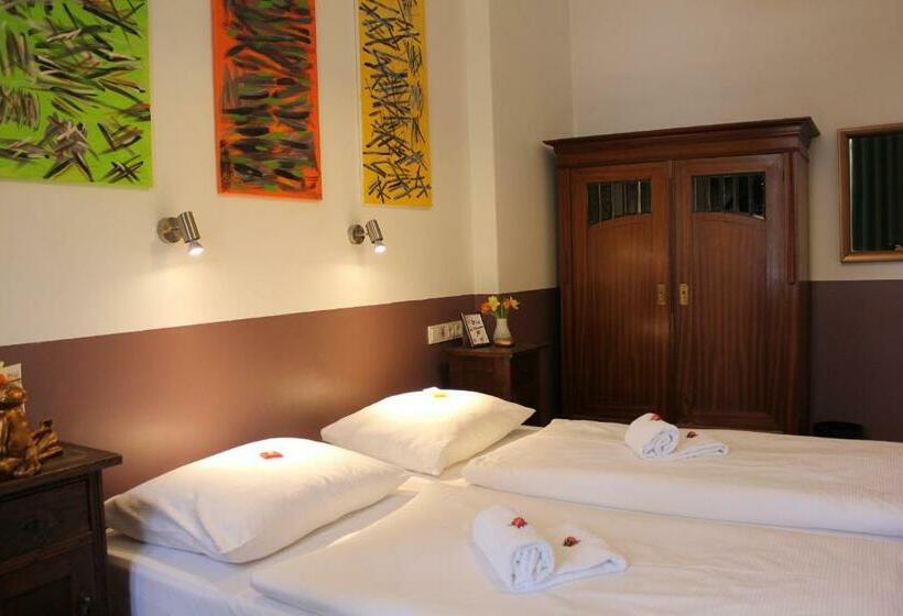 Grand Hostel Berlin Classic