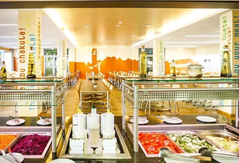 Hi Munich Park Youth Hostel