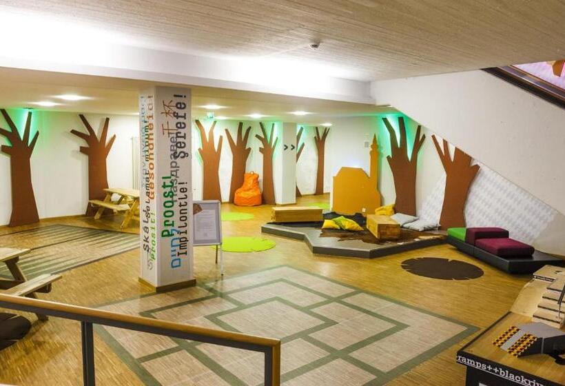 Hi Munich Park Youth Hostel