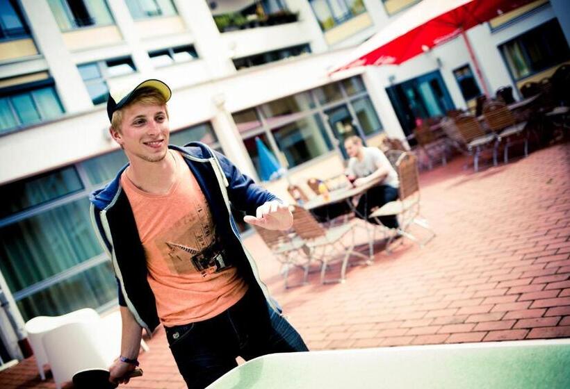 Hi Munich Park Youth Hostel