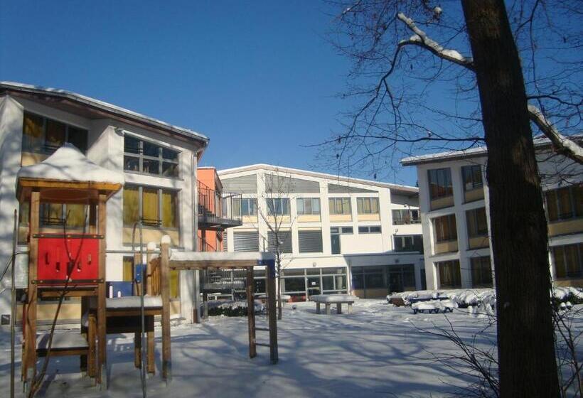 Hi Munich Park Youth Hostel