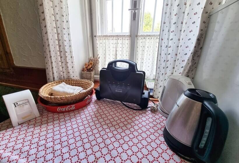 مسافرخانه B&b Pod Skalo