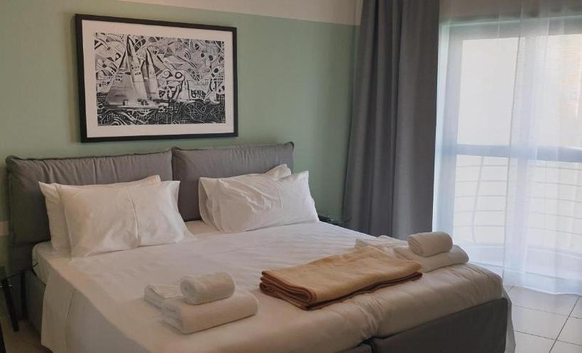 مسافرخانه Euro Guest House