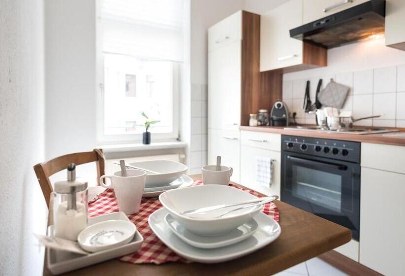 簡易ホテル Oskars Absteige