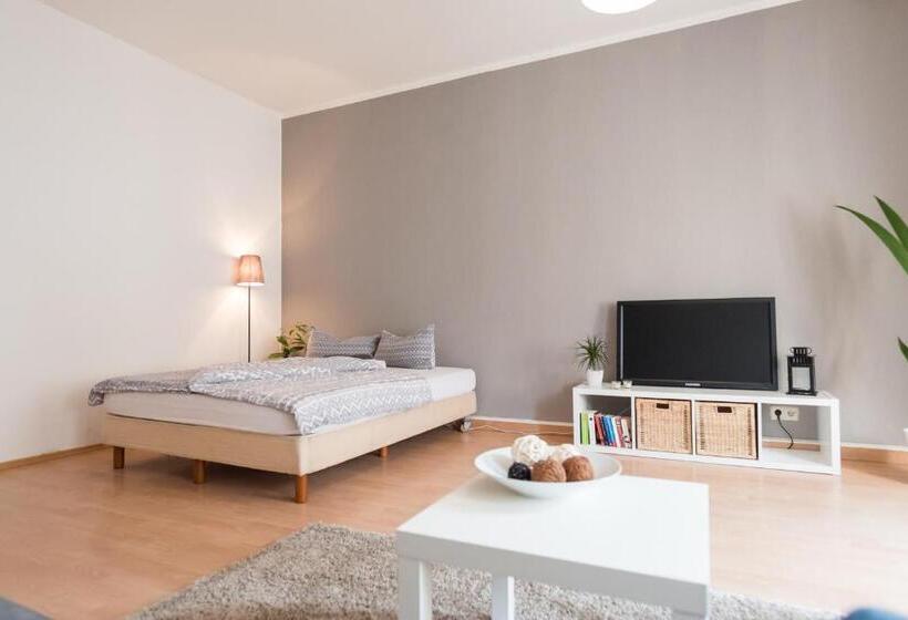 簡易ホテル Oskars Absteige