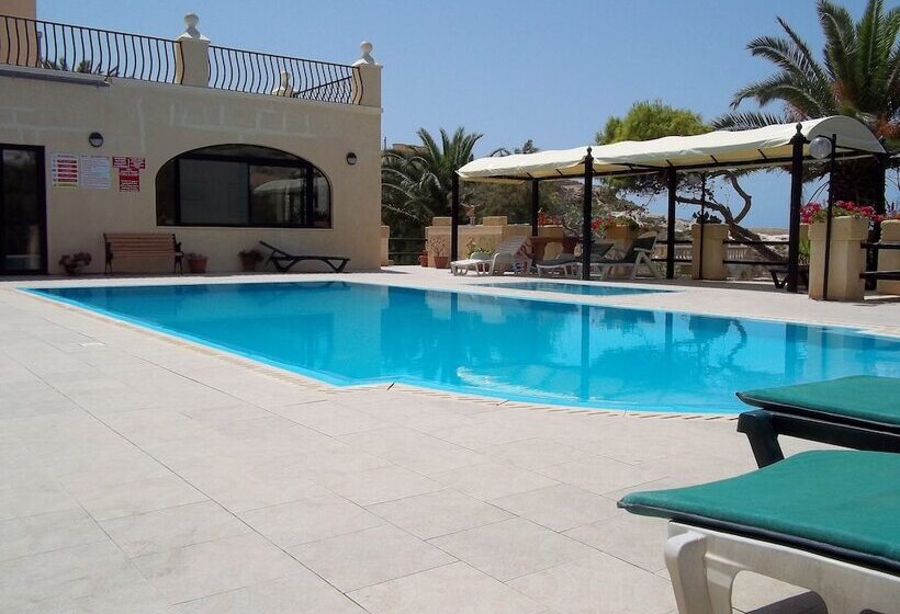 مسافرخانه San Antonio Guesthouse