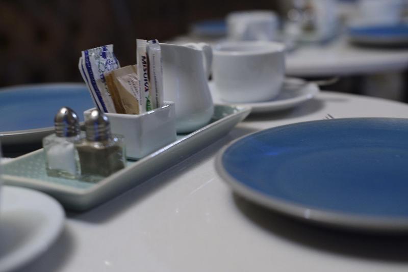 مسافرخانه The Burrow Guest House