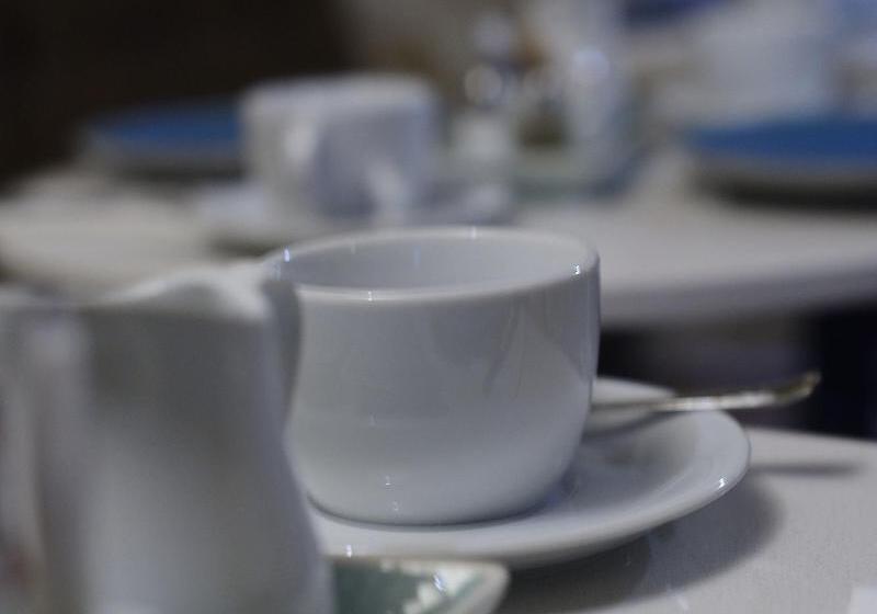 مسافرخانه The Burrow Guest House