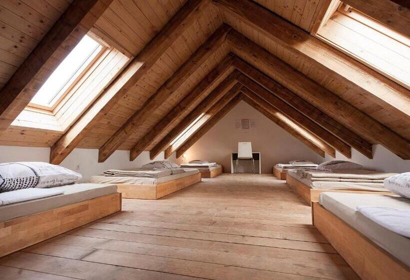 Hostel Situla