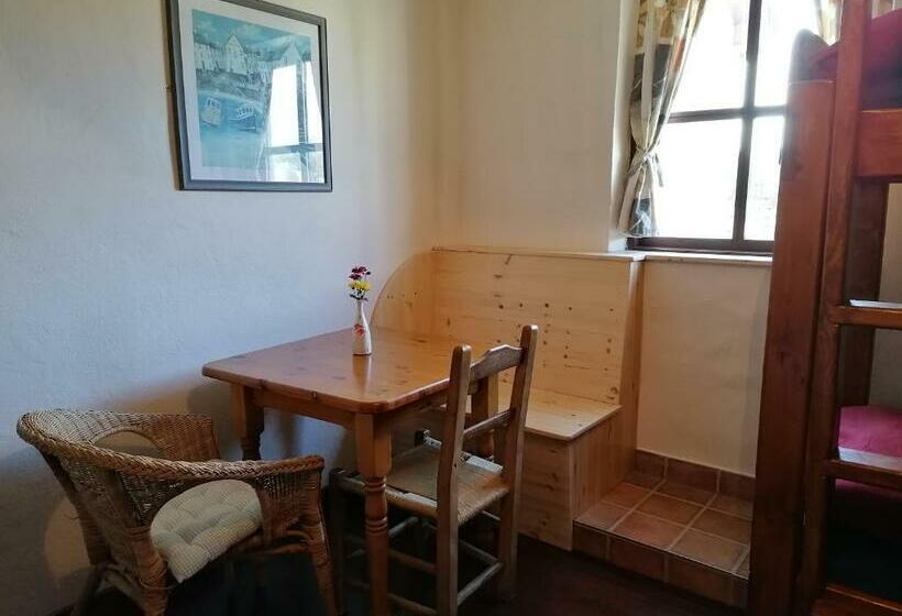 فندق Aille River Tourist Hostel And Camping Doolin