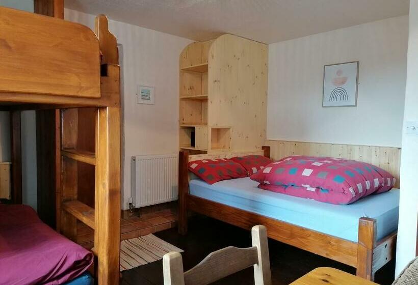 فندق Aille River Tourist Hostel And Camping Doolin