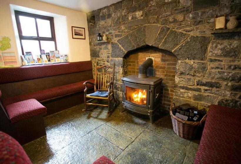 فندق Aille River Tourist Hostel And Camping Doolin