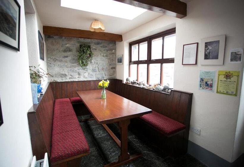 فندق Aille River Tourist Hostel And Camping Doolin