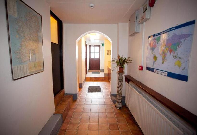 فندق Aille River Tourist Hostel And Camping Doolin