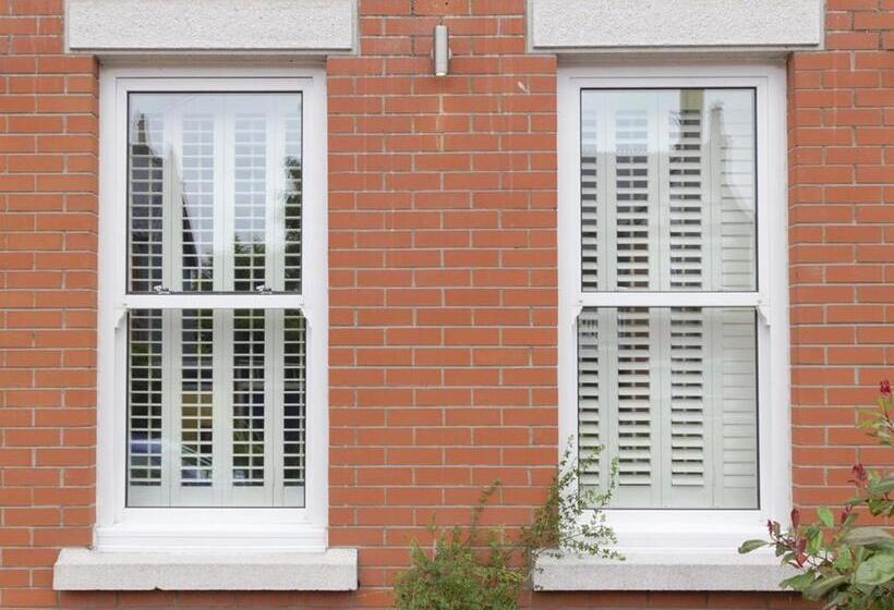 هتل Avoca House B&b