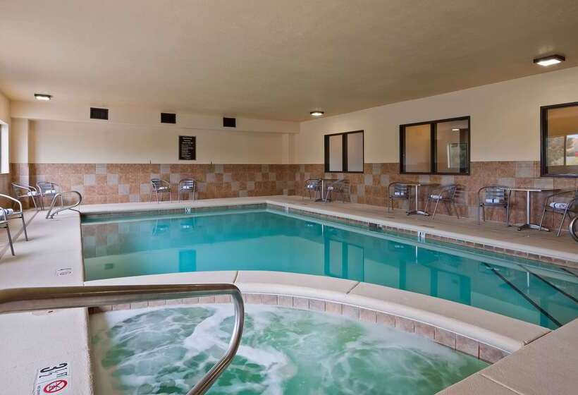 Отель Best Western Plus Eagleridge Inn & Suites