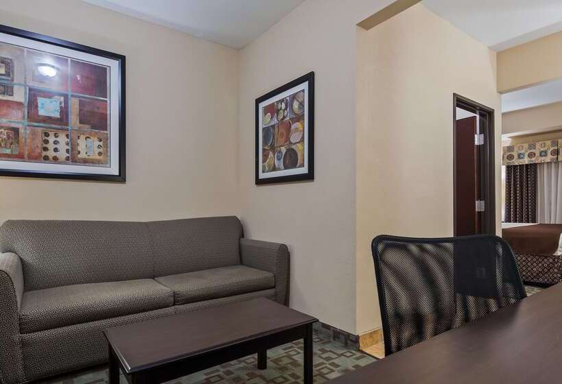 酒店 Best Western Plus Eastgate Inn & Suites