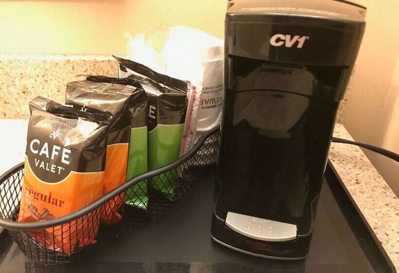 酒店 Best Western Plus Goodman Inn & Suites