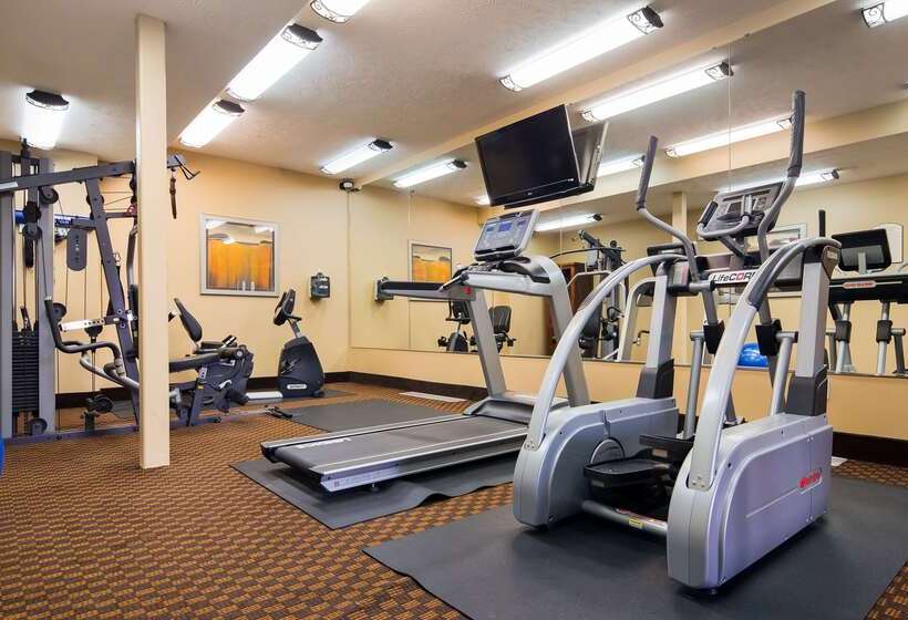 호텔 Best Western Plus Grand Island Inn And Suites