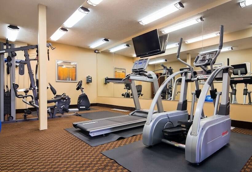 호텔 Best Western Plus Grand Island Inn And Suites