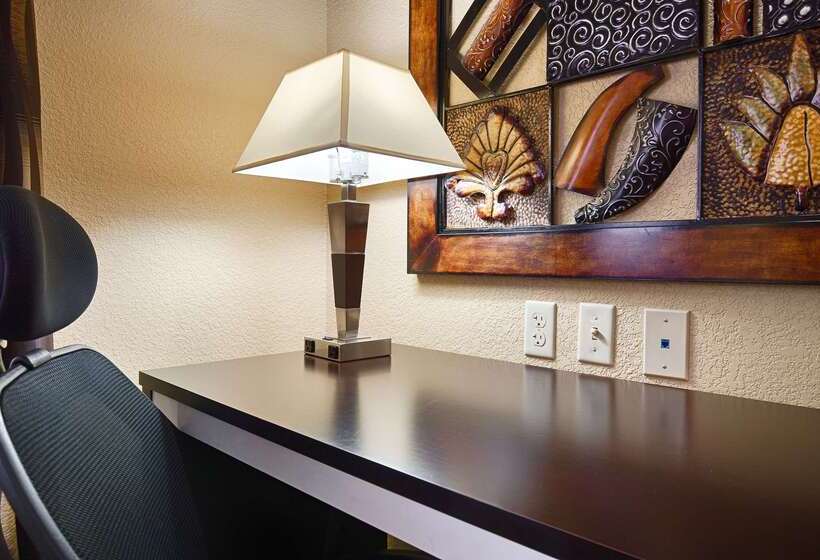 هتل Best Western Plus Jfk Inn & Suites