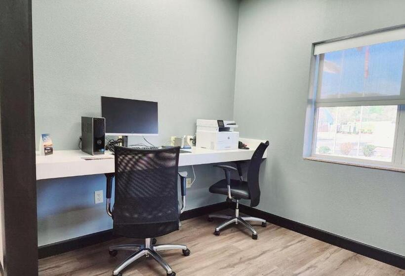 هتل Best Western Plus Jfk Inn & Suites