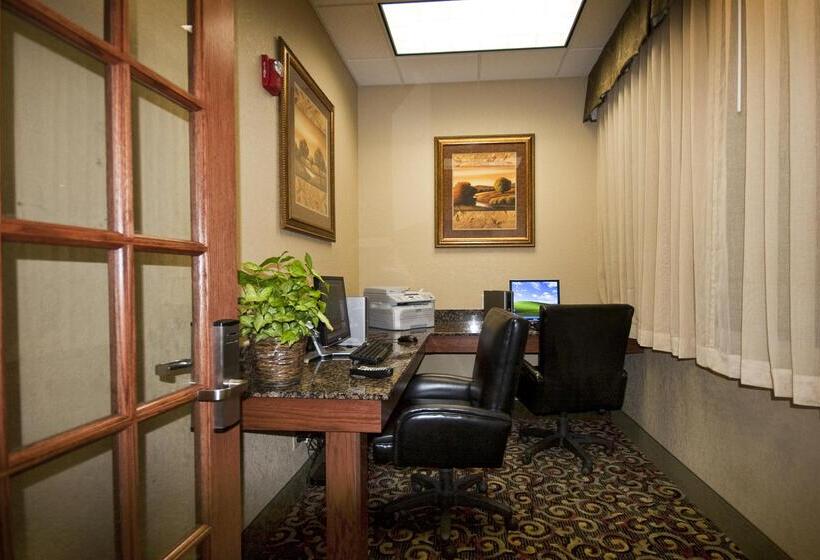 호텔 Best Western Plus Mid Nebraska Inn & Suites