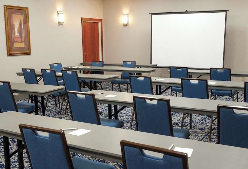 호텔 Best Western Plus Mid Nebraska Inn & Suites