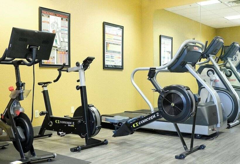 호텔 Best Western Plus Mid Nebraska Inn & Suites