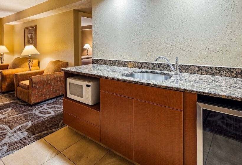 호텔 Best Western Plus Mid Nebraska Inn & Suites