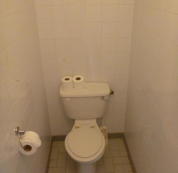 בית מלון כפרי Bundoran Surf Lodge Hostel