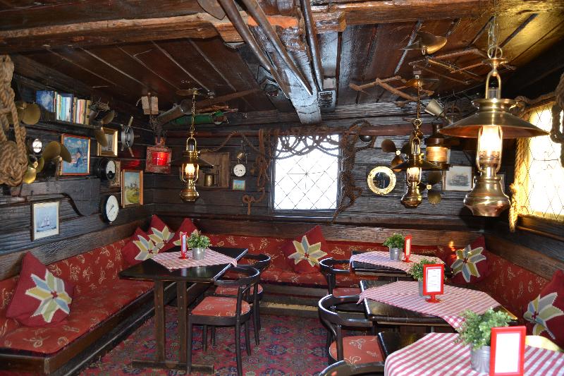 ホテル Den Röda Båten