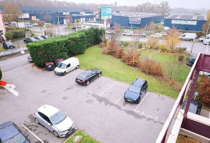 בית מלון כפרי Kyriad Direct Chilly Mazarin