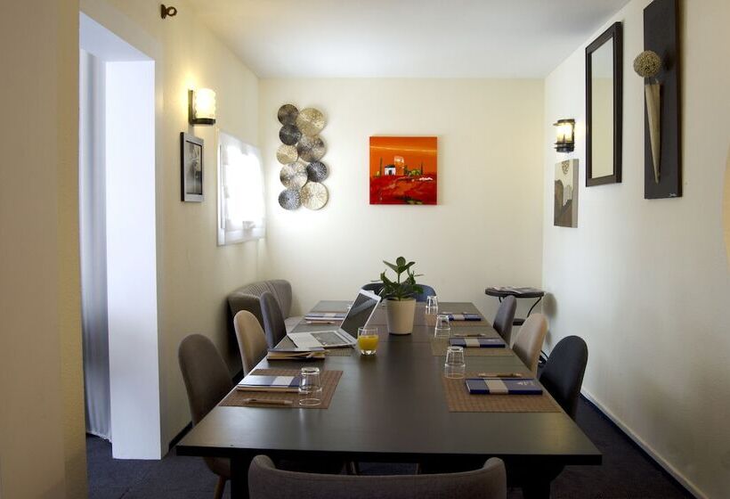 בית מלון כפרי Kyriad Direct Chilly Mazarin