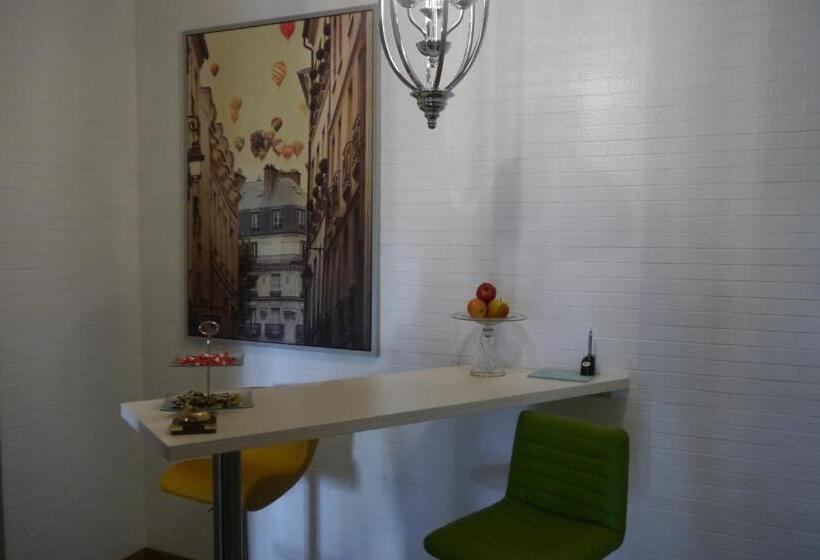 בית מלון כפרי Flora