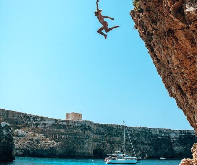 هتل Hostel Malti Budget