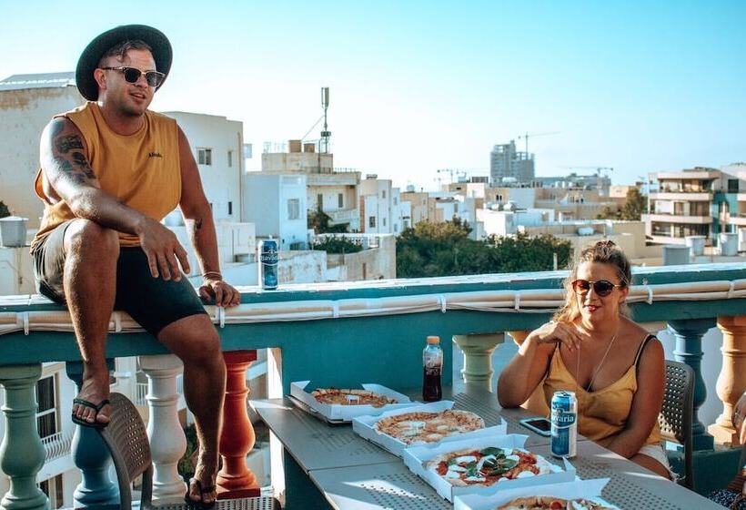 هتل Hostel Malti Budget