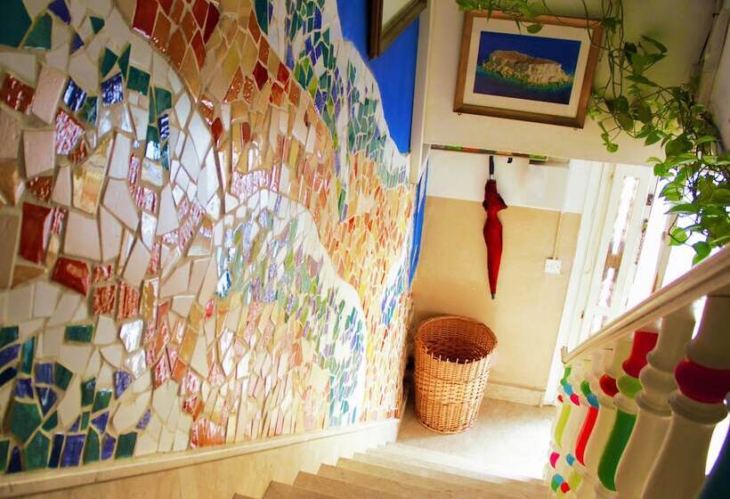 هتل Hostel Malti Budget