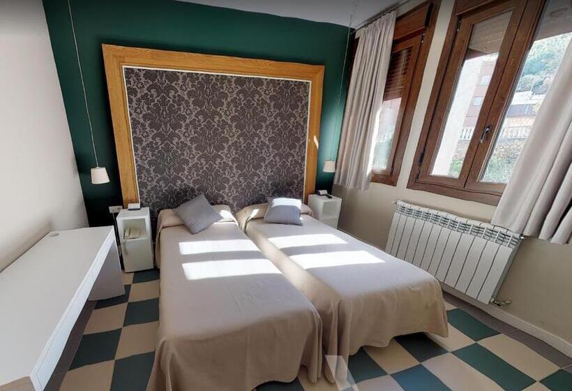 فندق La Castellana   Habitaciones Y Desayuno