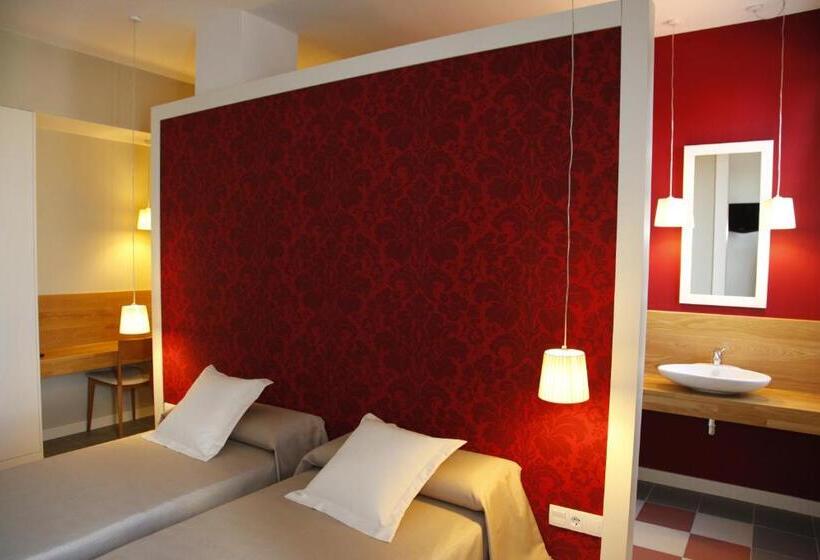 ホテル La Castellana   Habitaciones Y Desayuno