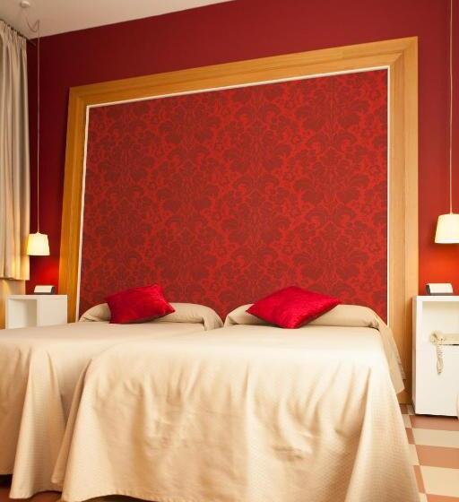 ホテル La Castellana   Habitaciones Y Desayuno