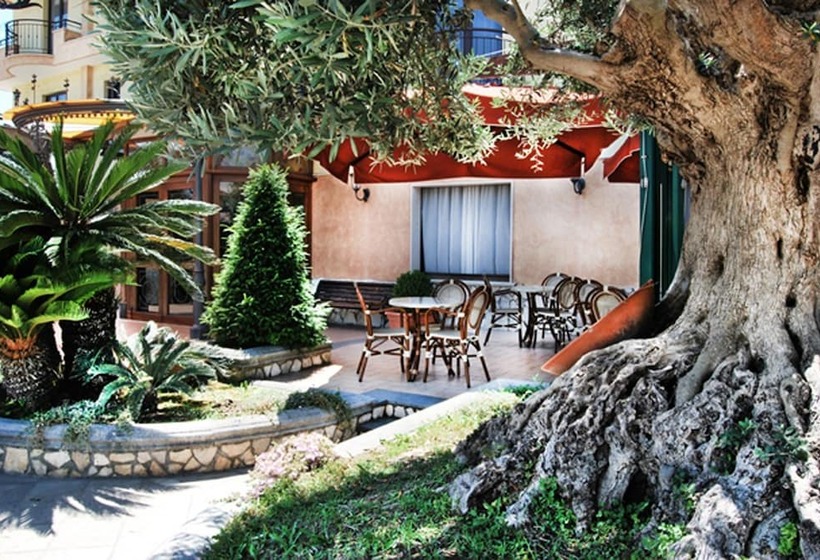 בית מלון כפרי La Fayette