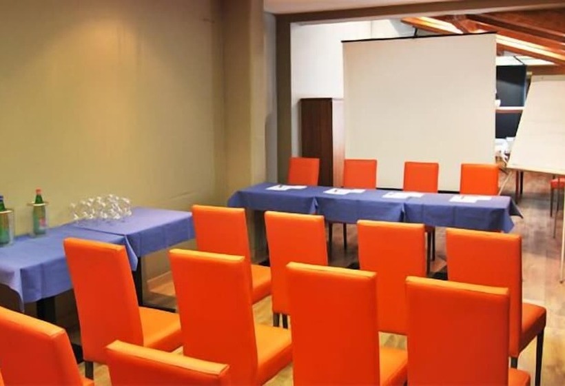 בית מלון כפרי La Fayette