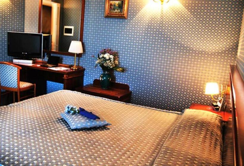 בית מלון כפרי La Fayette